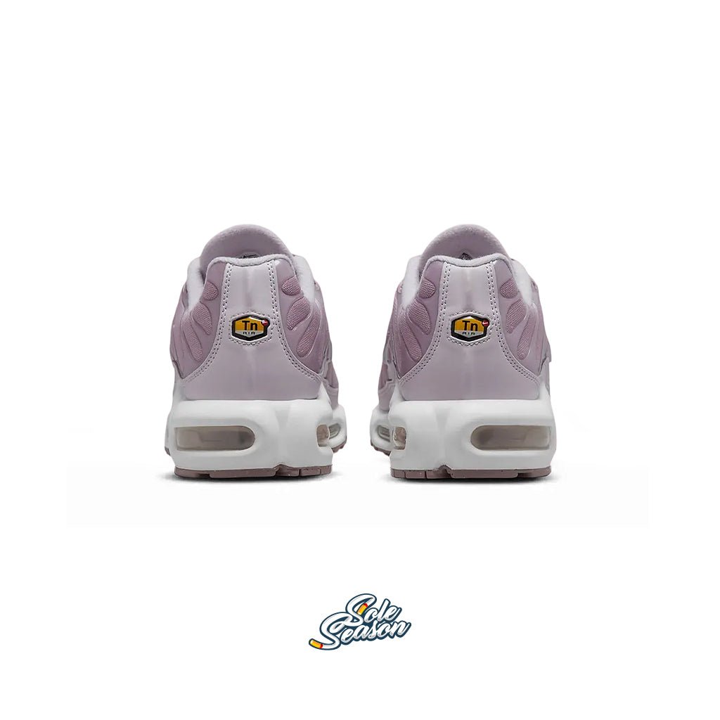 pink nike tn symbol