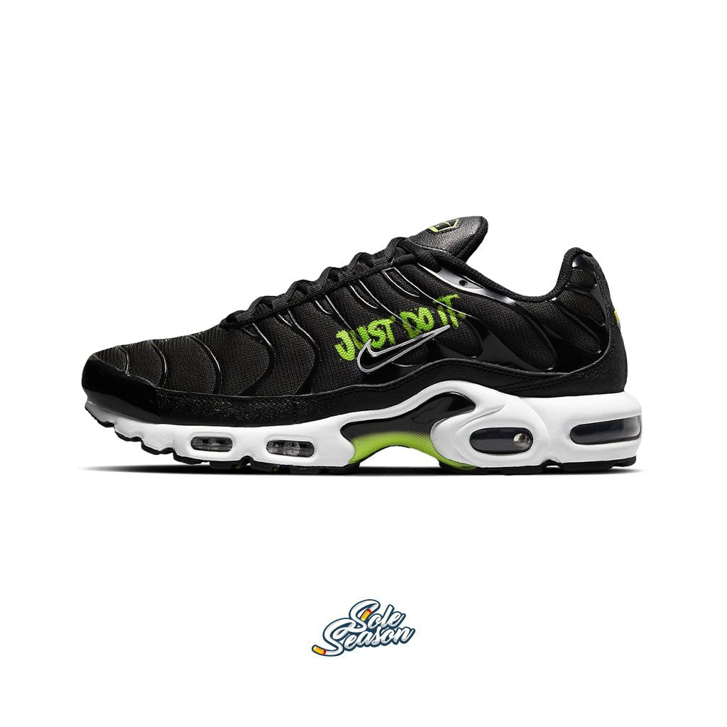 black and green nike tn