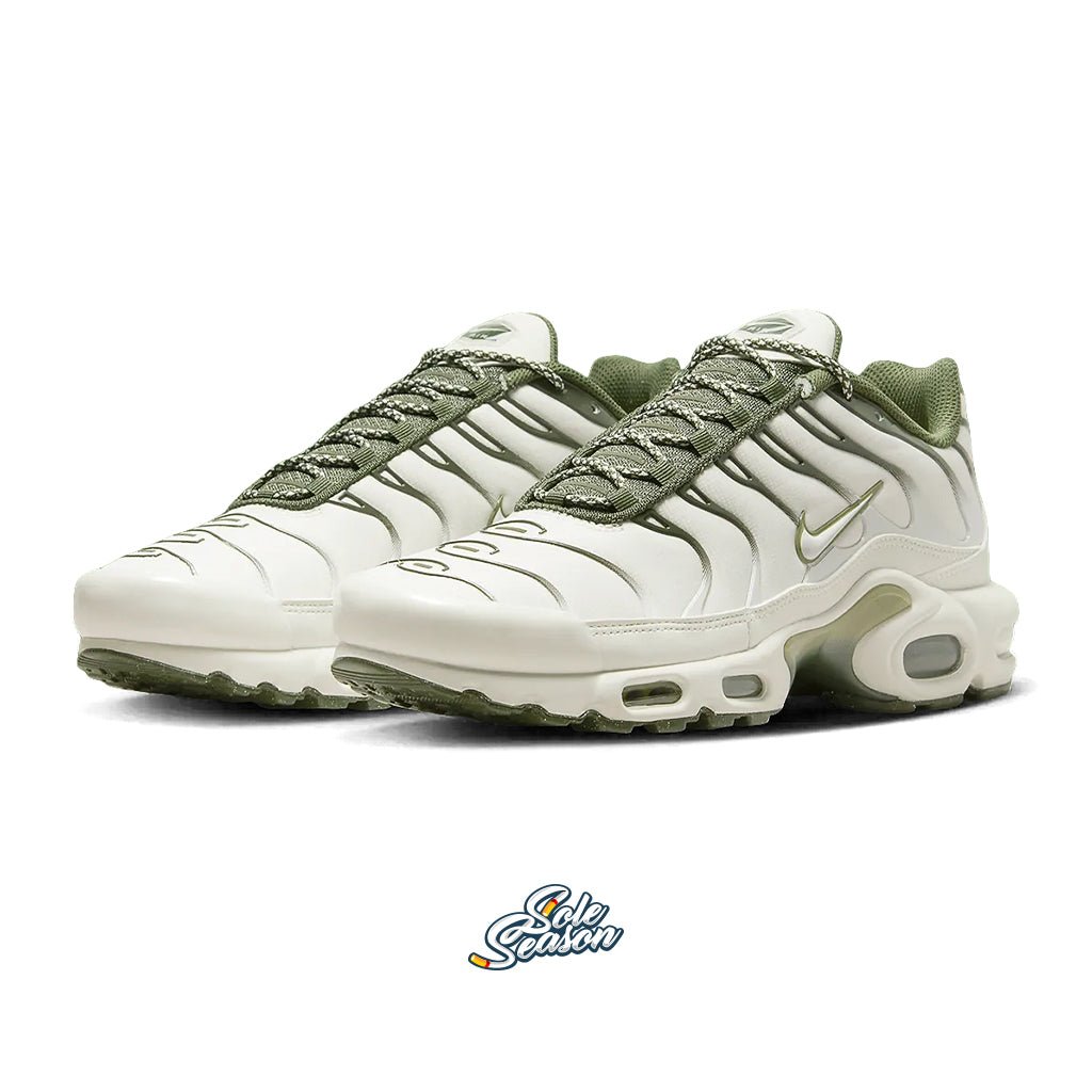 Olive green air max plus hot sale grade school