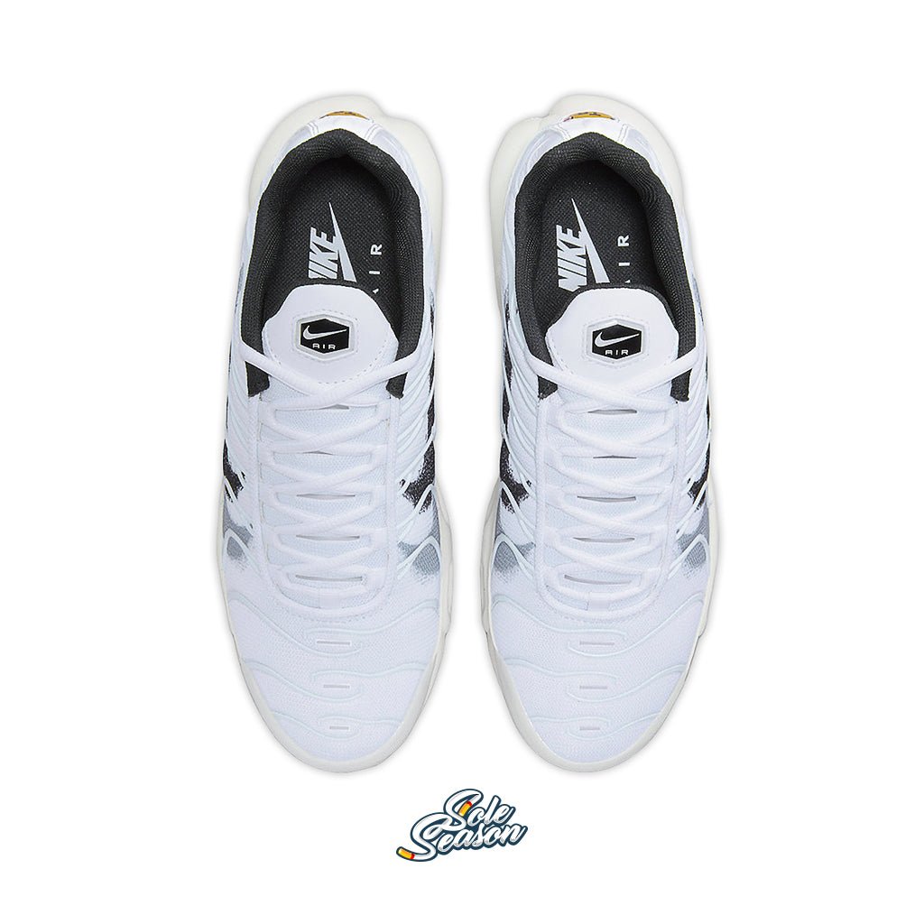 white nike tn spraypaint swoosh - top