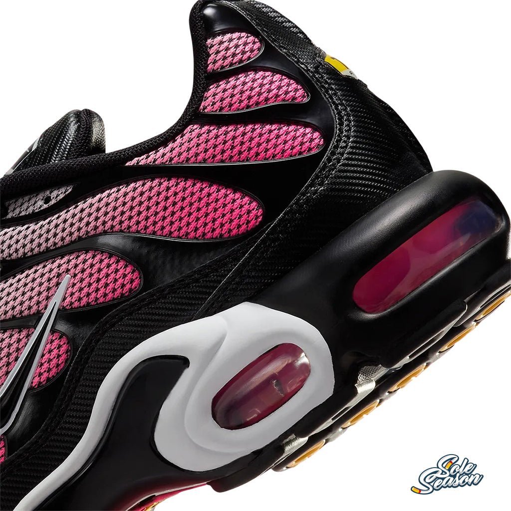 Black Pink Nike Tn - HF3837-600 - closeup
