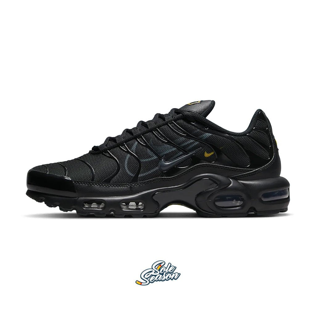 DX2652-001 Black Nike Tn BATMAN SIDE