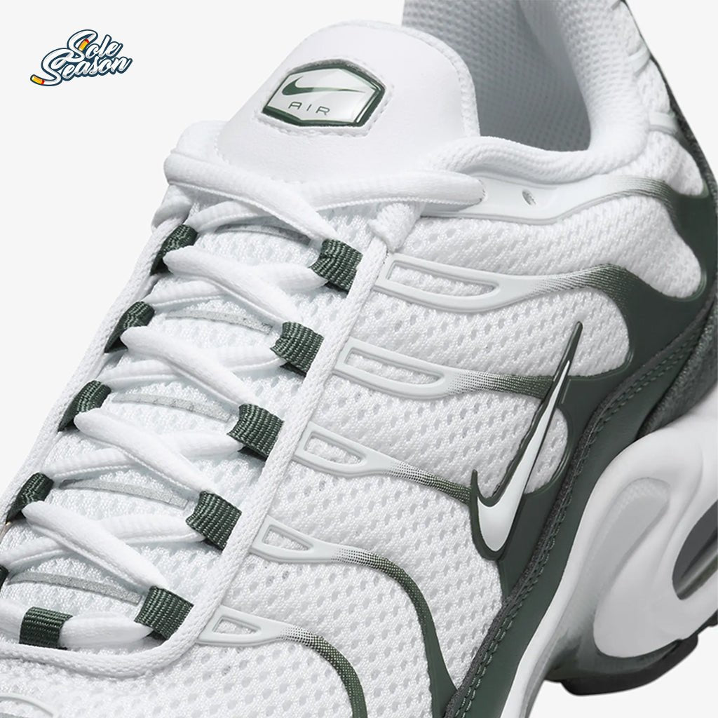 Nike Tn - Green Notebook Scribbles - FV6057-100 - white close