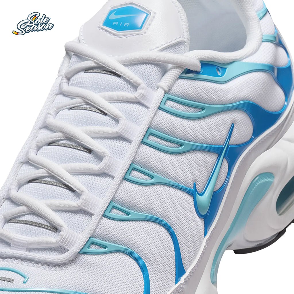 White Blue Nike Tn - Dreams - 604133-135 - Baby blue close up