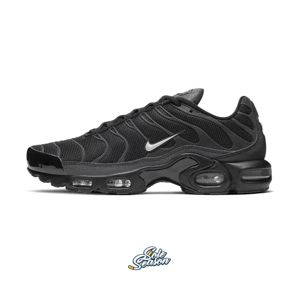 Side view of Nike TN Black / Pure Platinum 3M showcasing silver swoosh and black Tuned Air sole