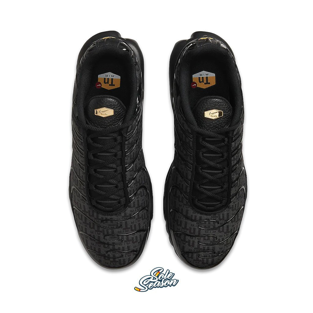 All black best sale nike tn mens