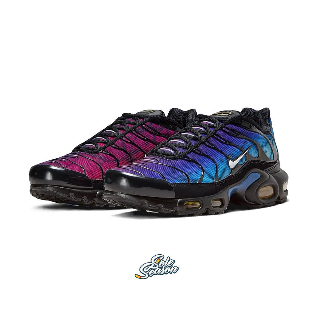 mens red nike tns
